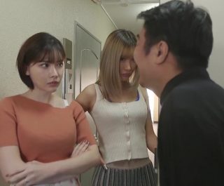 XXX địt nhau với 2 em hàng xóm